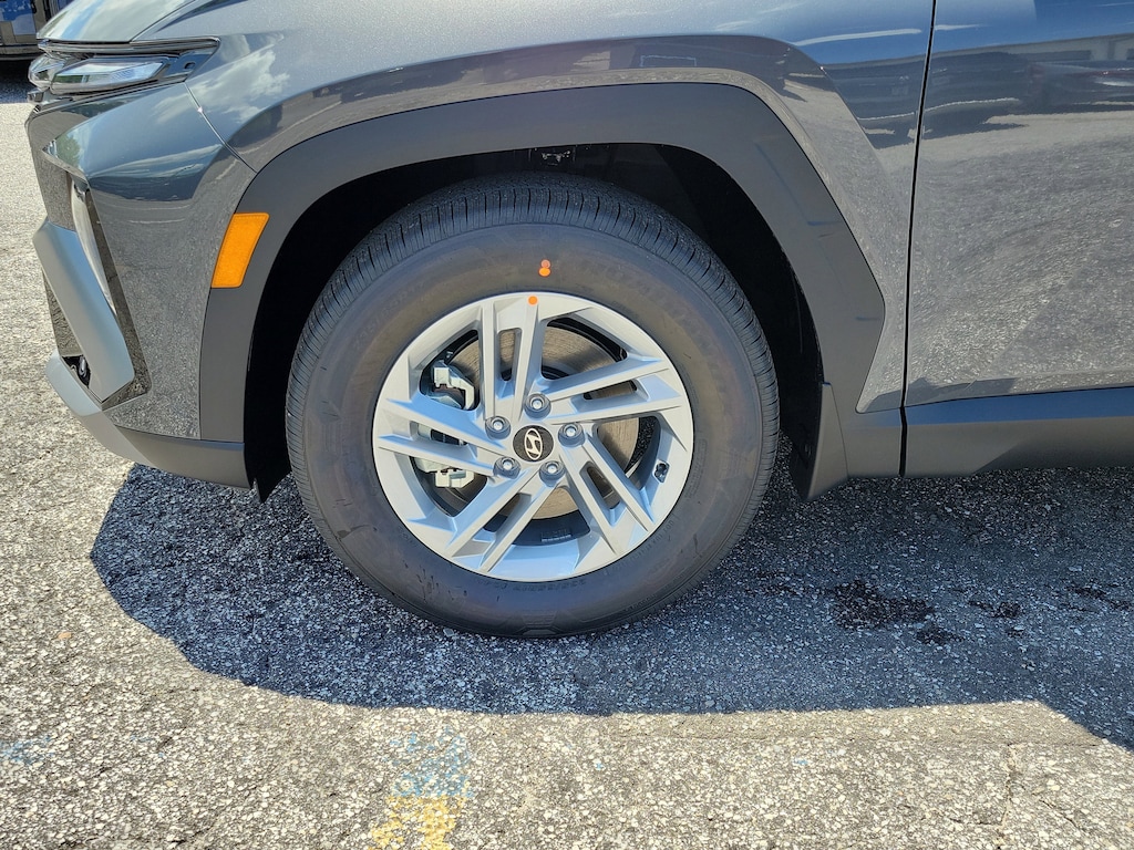 Certified 2025 Hyundai Tucson SE SUV