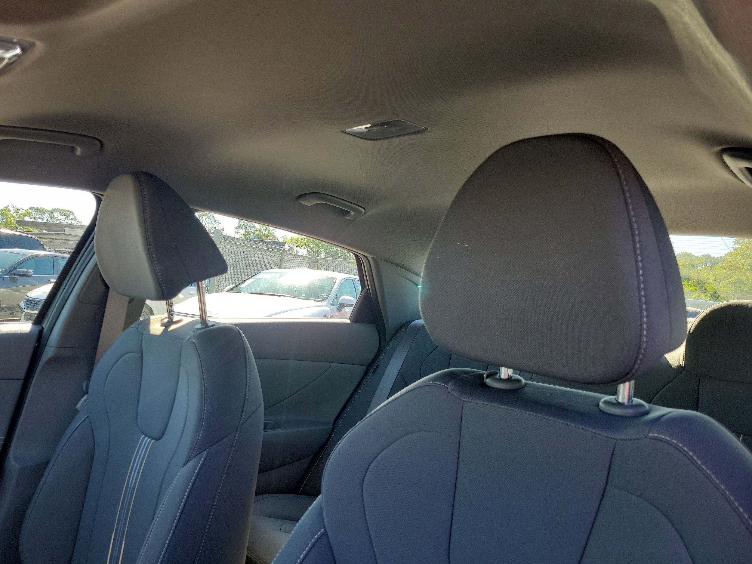2026 Hyundai Elantra SEL Sport - Photo 18