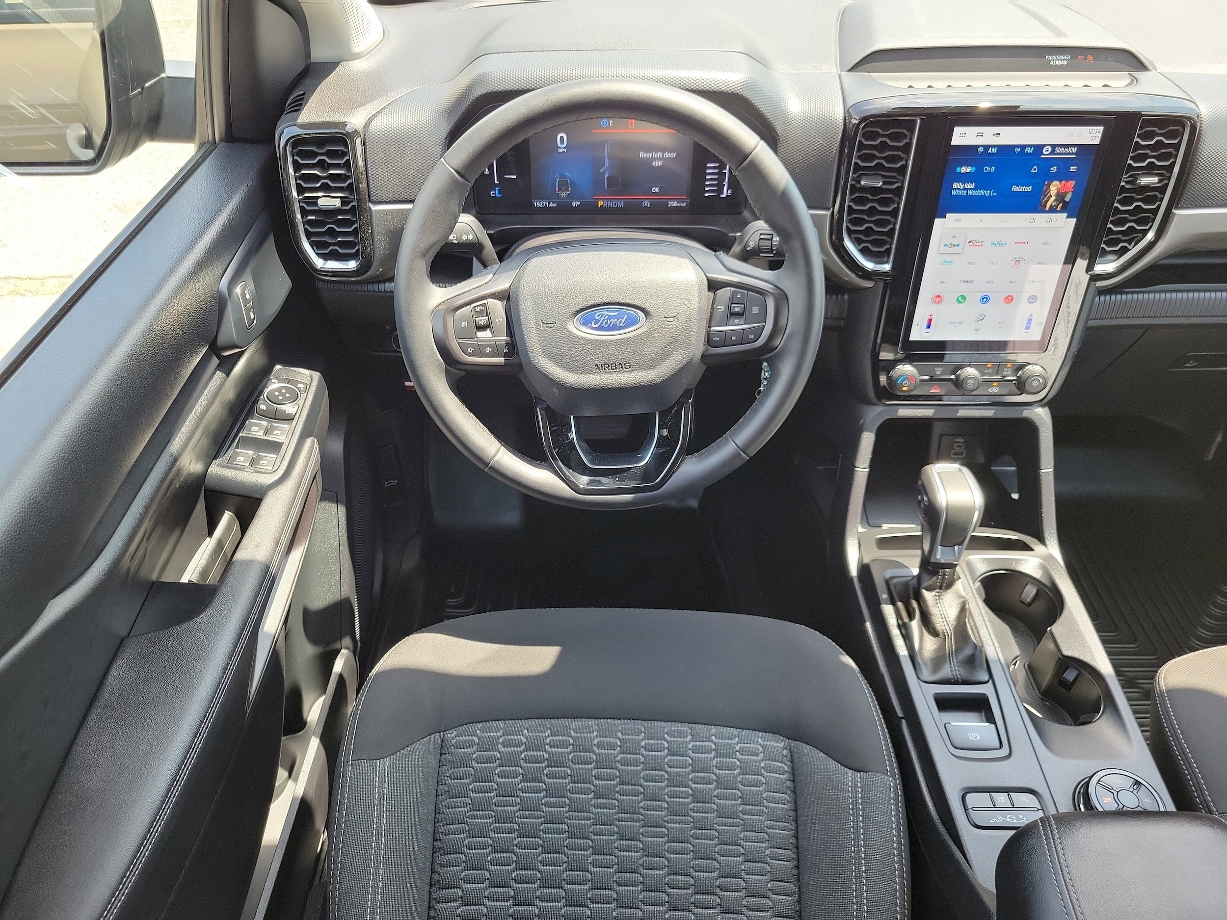 2025 Ford Ranger XLT - Photo 17