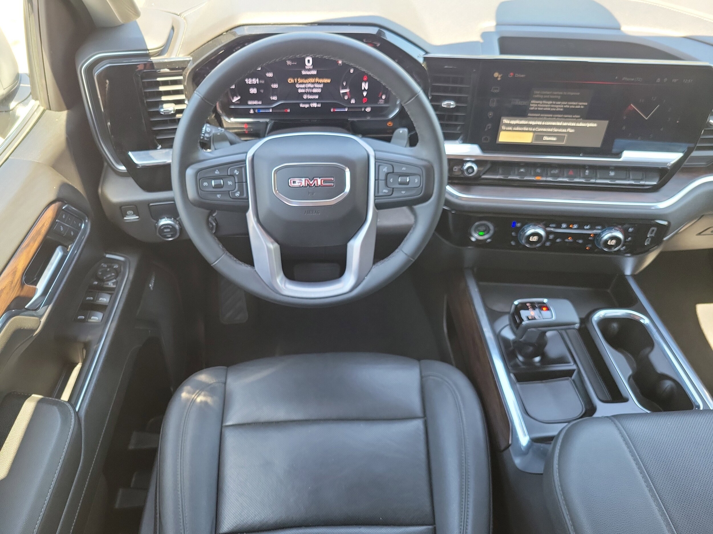 2024 GMC Sierra 1500 SLT - Photo 17