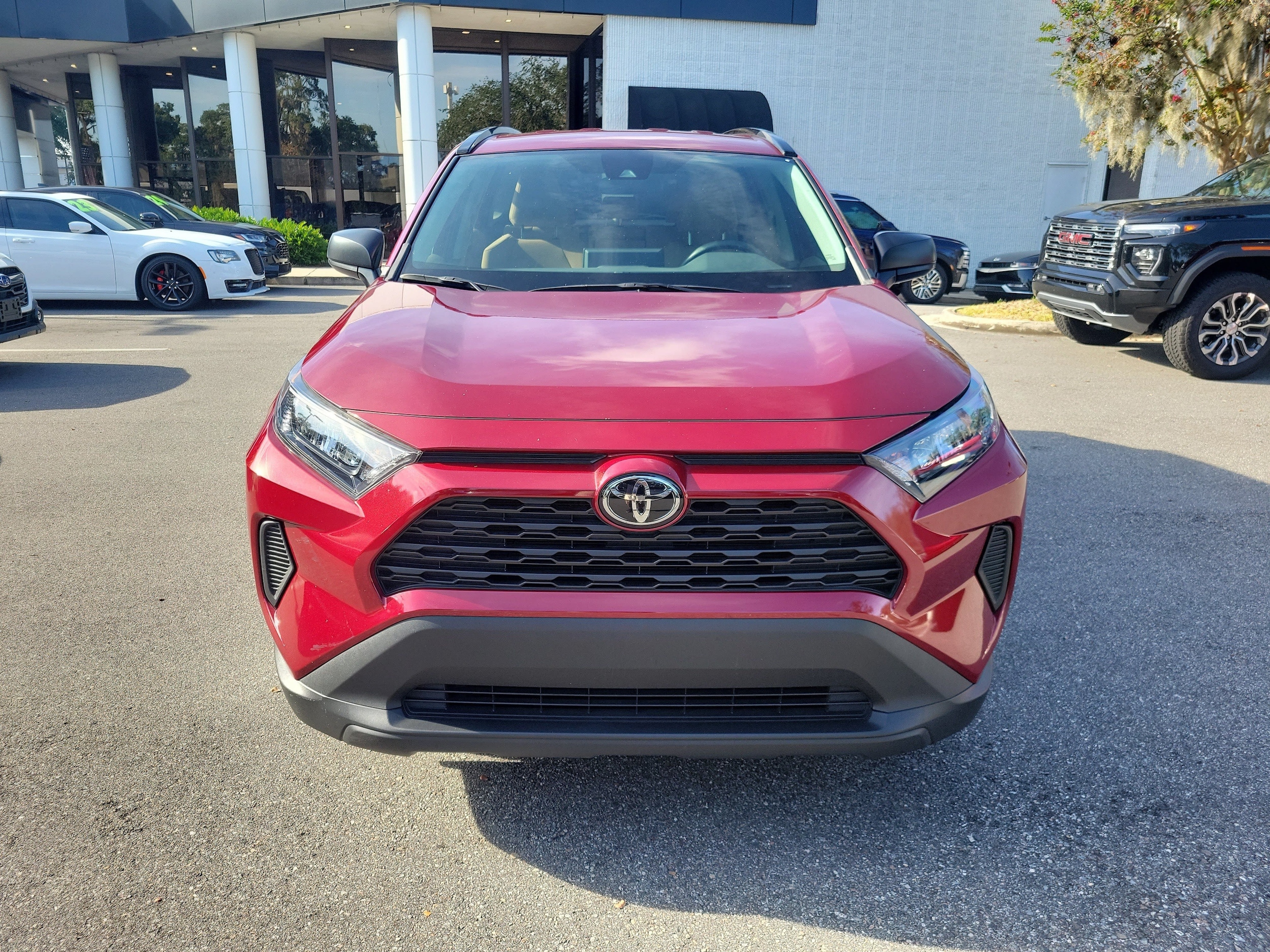 2020 Toyota RAV4 LE - Photo 7