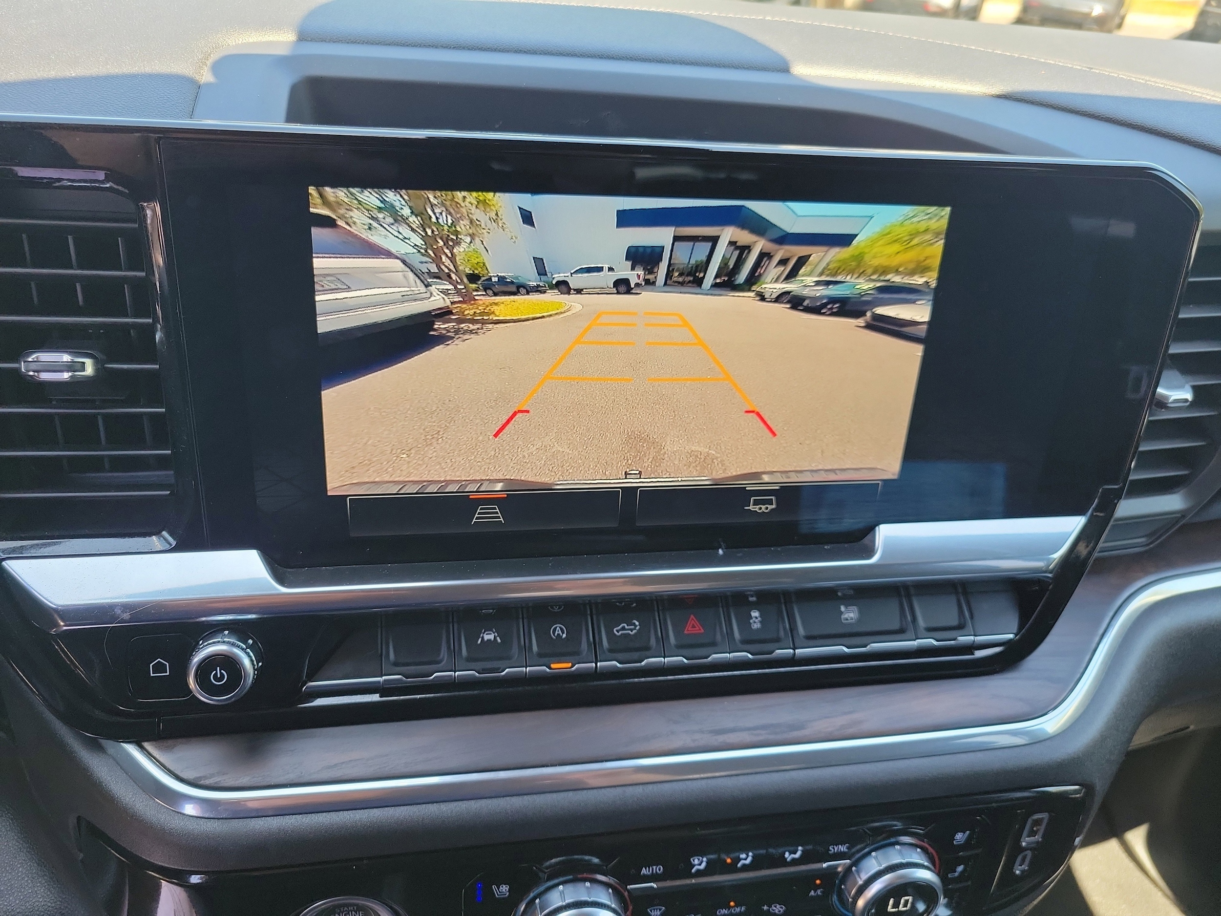 2024 GMC Sierra 1500 SLT - Photo 31