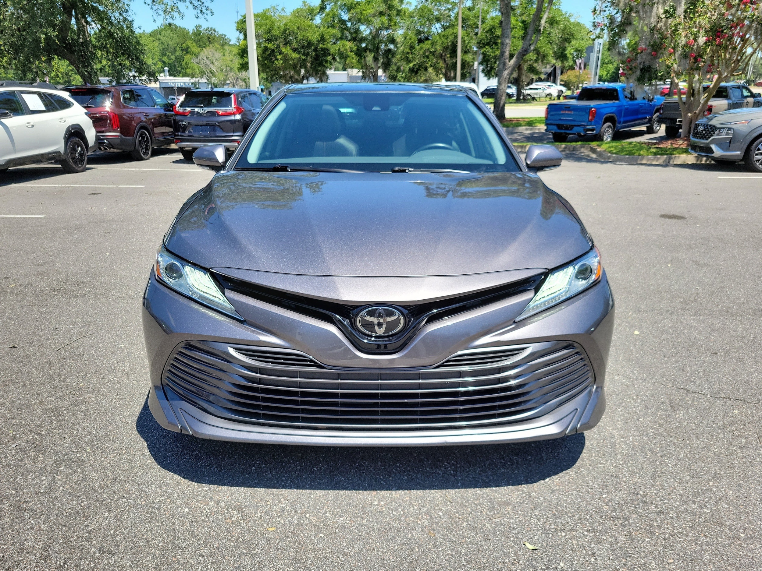 2019 Toyota Camry XLE - Photo 7