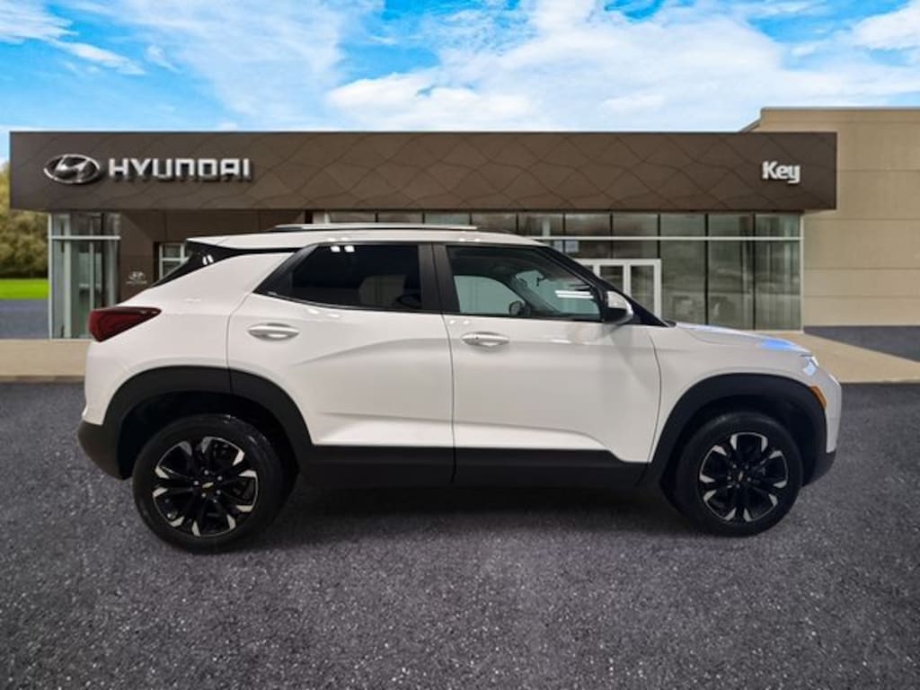 Used 2023 Chevrolet Trailblazer LT SUV