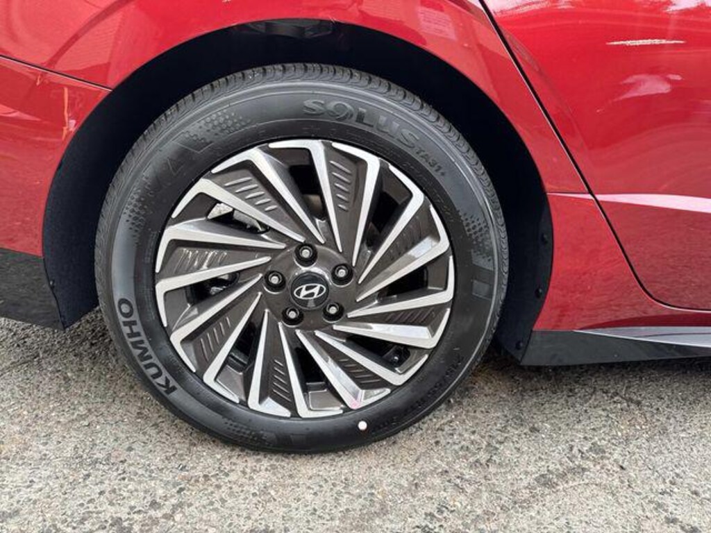 New 2025 Hyundai Sonata Hybrid SEL Sedan