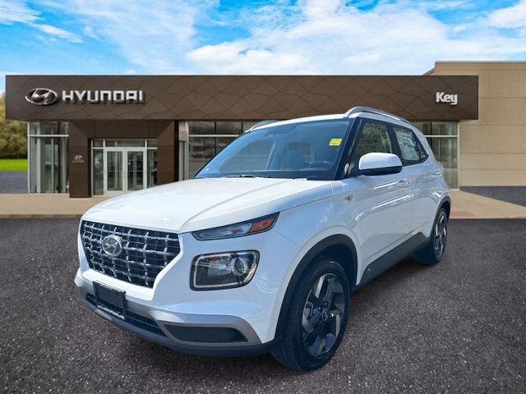 New 2025 Hyundai Venue SEL SUV