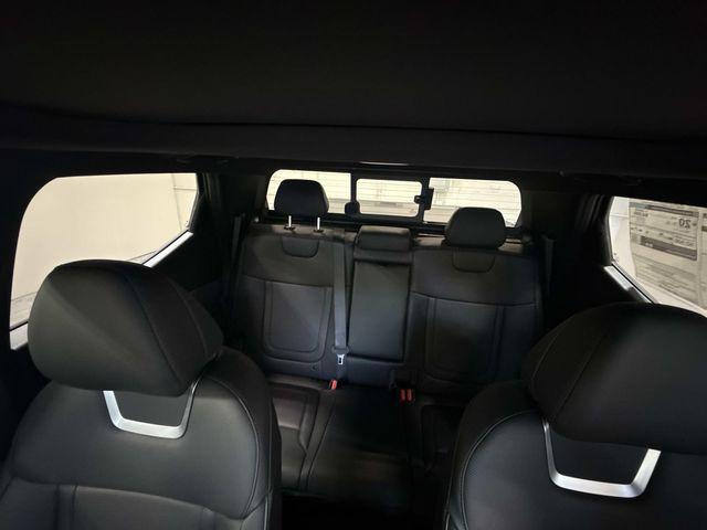 2026 Hyundai Santa Cruz Limited - Photo 11