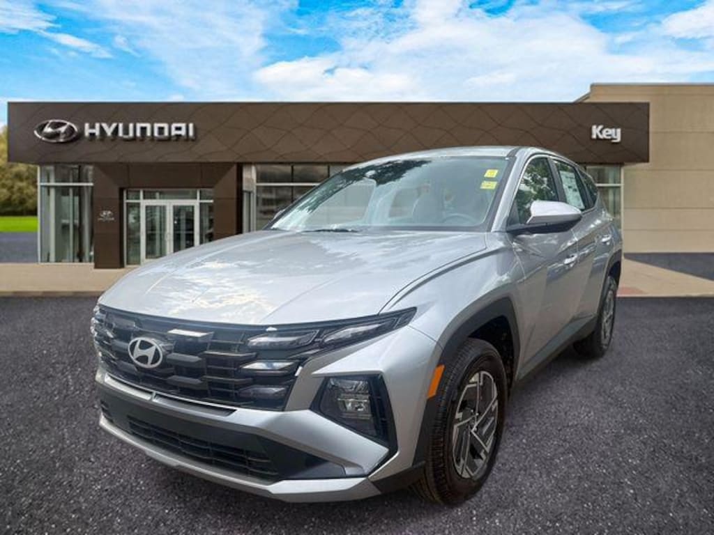 New 2026 Hyundai Tucson Hybrid Blue SE SUV