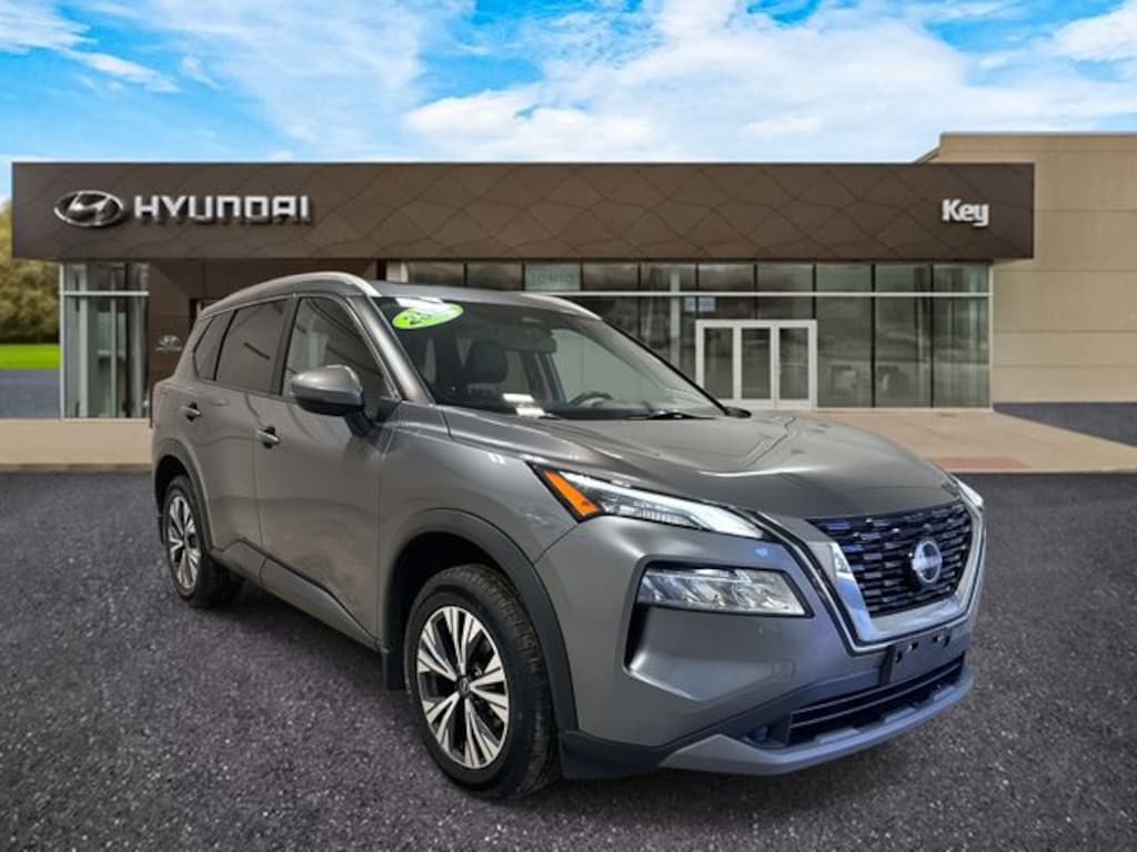 Used 2022 Nissan Rogue SV SUV