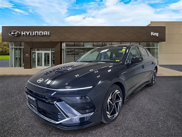 2026 Hyundai Sonata SEL's photo