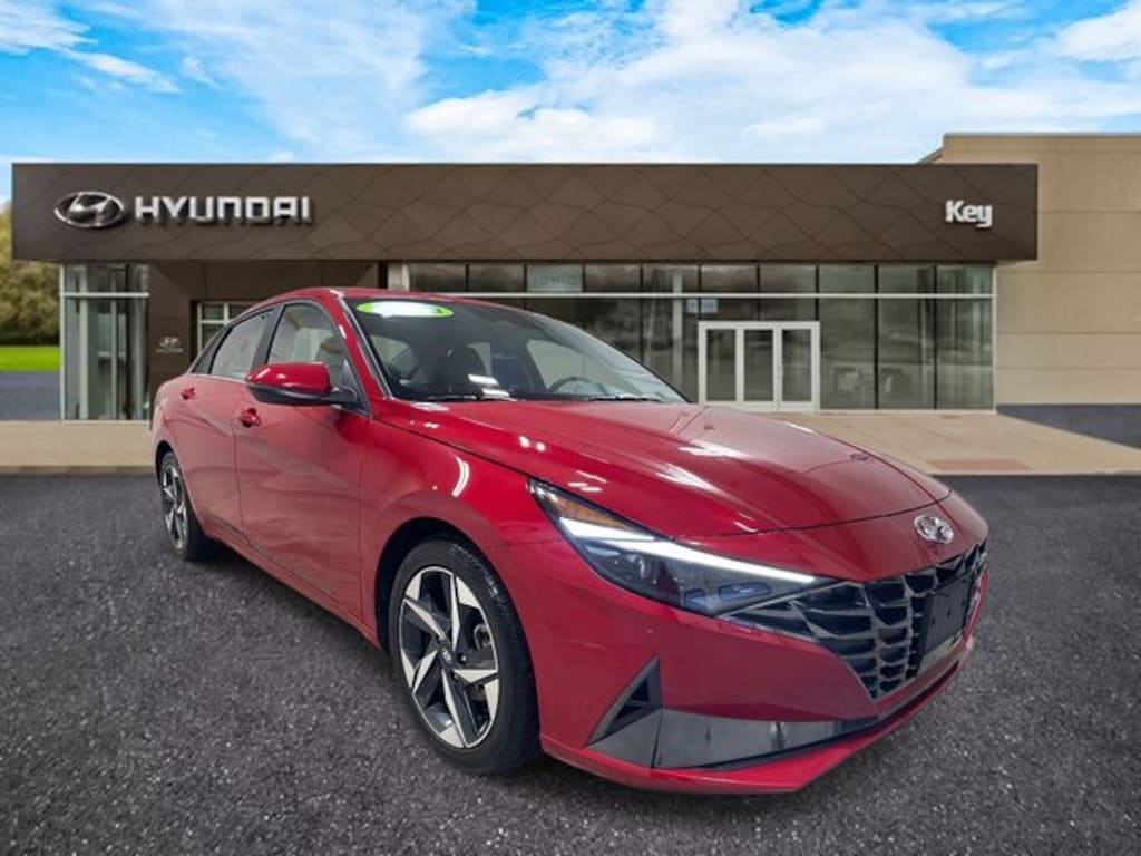 Used 2023 Hyundai Elantra Limited Sedan