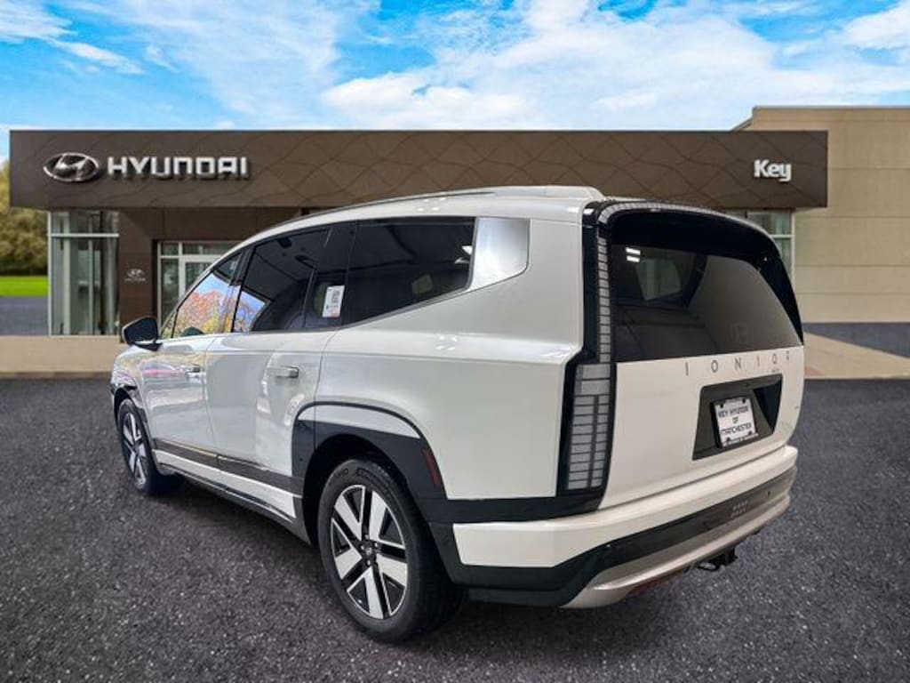New 2026 Hyundai IONIQ 9 SEL SUV