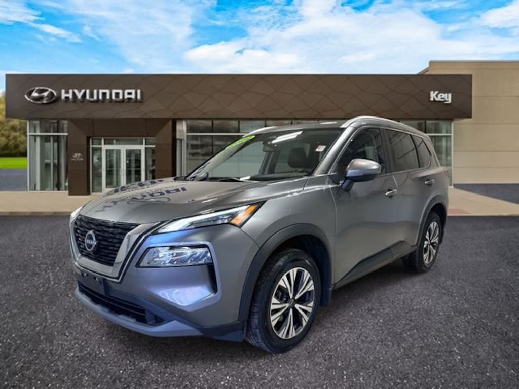 Used 2022 Nissan Rogue SV SUV