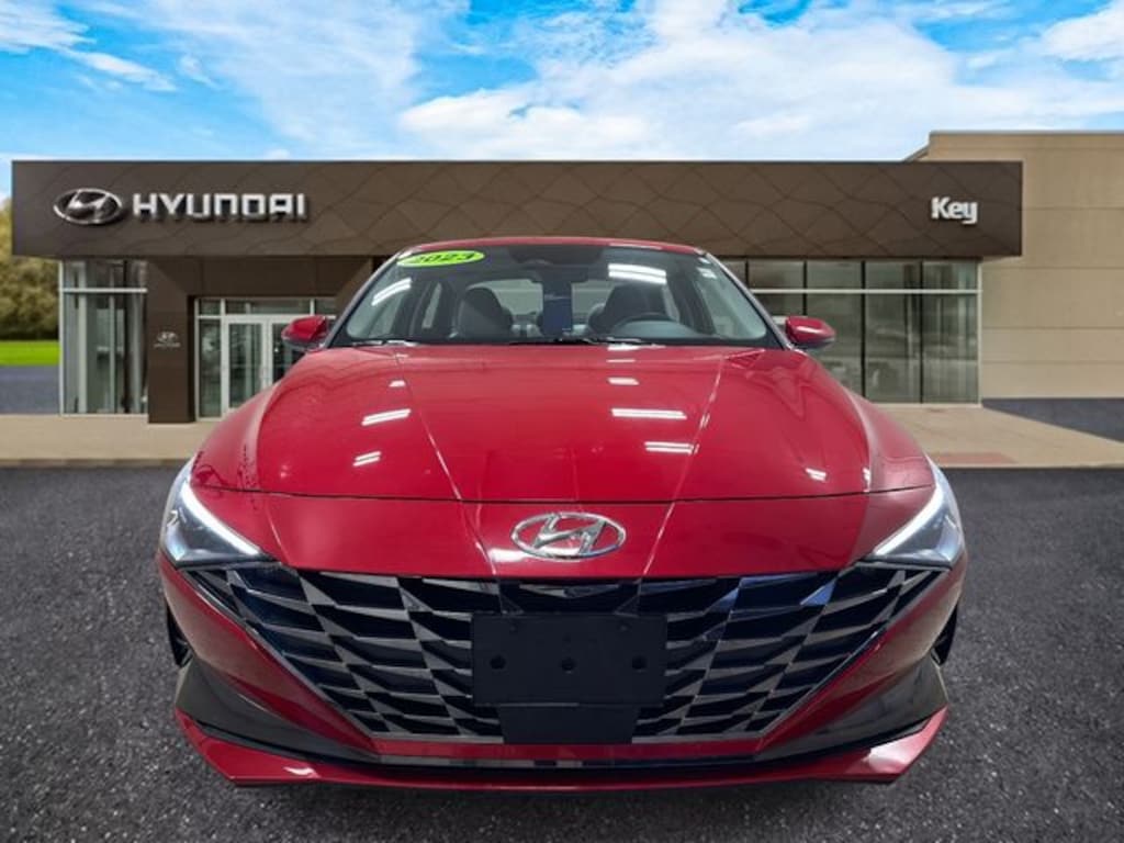 Used 2023 Hyundai Elantra Limited Sedan