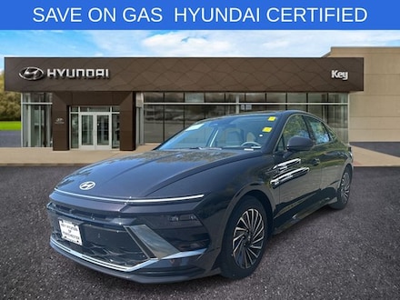 2025 Hyundai Sonata Hybrid Limited Sedan