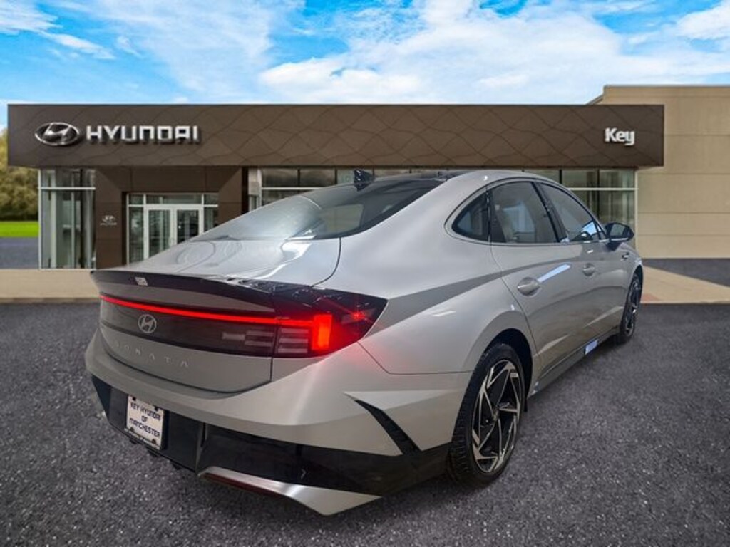 Certified 2025 Hyundai Sonata SEL Convenience Sedan