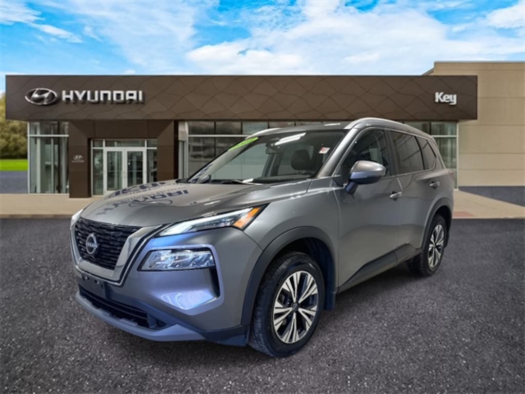 Used 2022 Nissan Rogue SV SUV