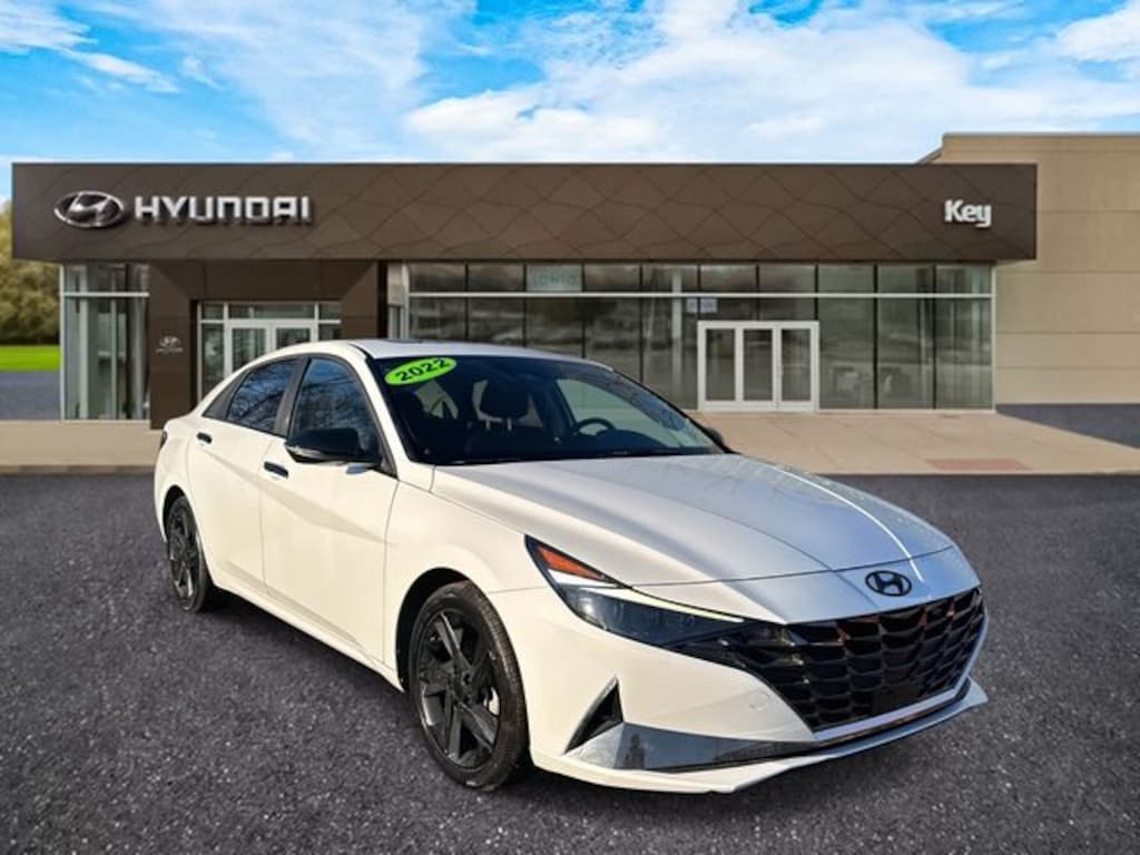 Certified 2022 Hyundai Elantra Hybrid Limited Sedan