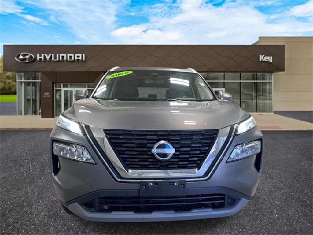 Used 2022 Nissan Rogue SV SUV