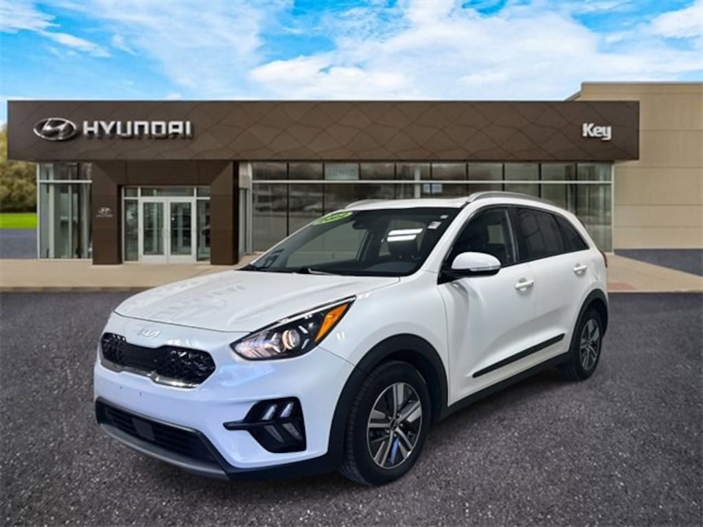 Used 2022 Kia Niro EX Premium SUV