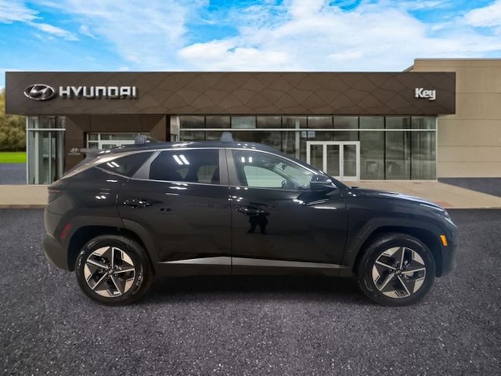 Used 2025 Hyundai Tucson Hybrid SEL Convenience SUV