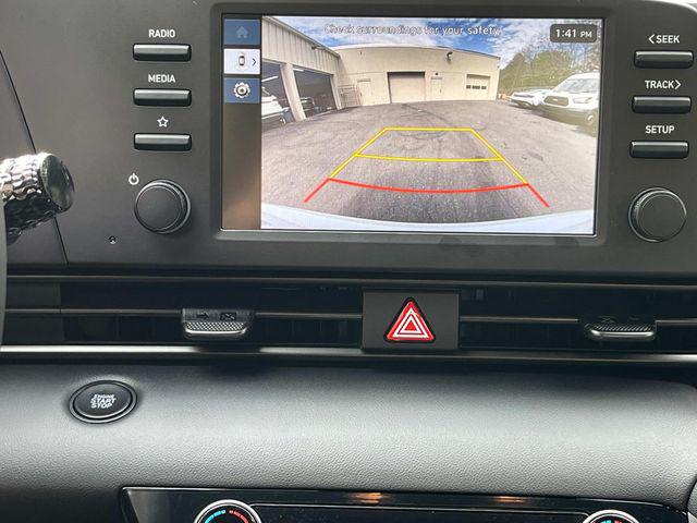 2025 Hyundai Elantra SEL - Photo 10