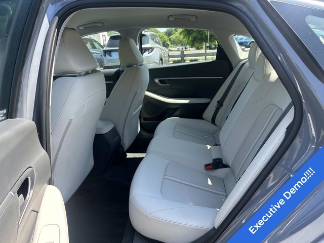 2025 Hyundai Sonata SE - Photo 24