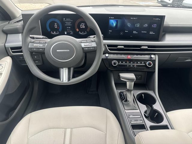 2025 Hyundai Sonata SE - Photo 10