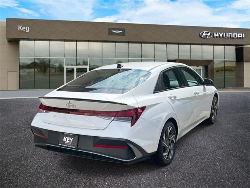 New 2025 Hyundai Elantra SEL Sport Sedan
