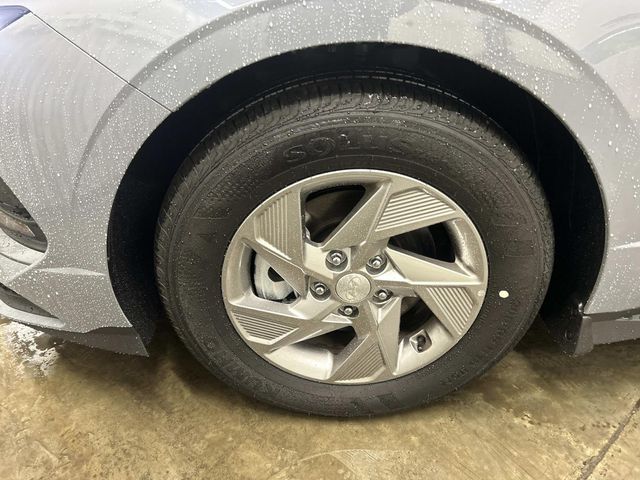 2025 Hyundai Sonata SE - Photo 11