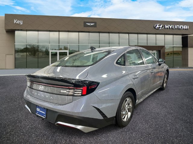 2025 Hyundai Sonata SE - Photo 6