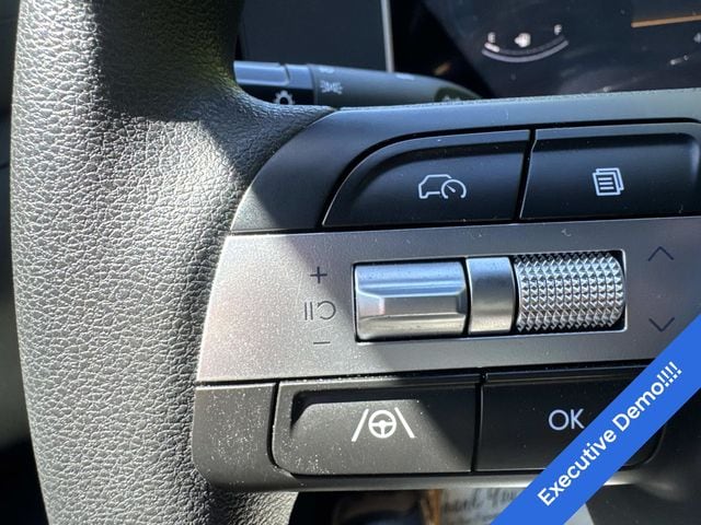2025 Hyundai Santa Cruz SE - Photo 18