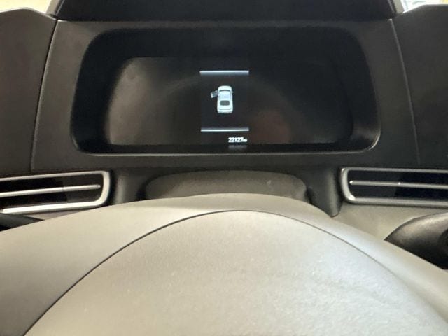 2025 Hyundai Elantra SEL - Photo 14
