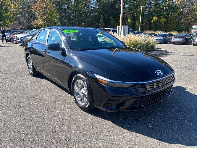 New 2026 Hyundai Elantra SE Sedan