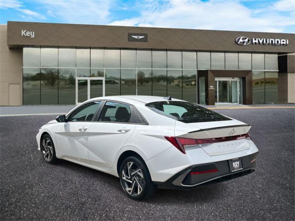 New 2025 Hyundai Elantra SEL Sport Sedan