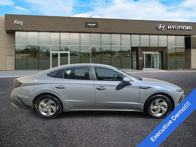 2026 Hyundai Sonata SE - Photo 4