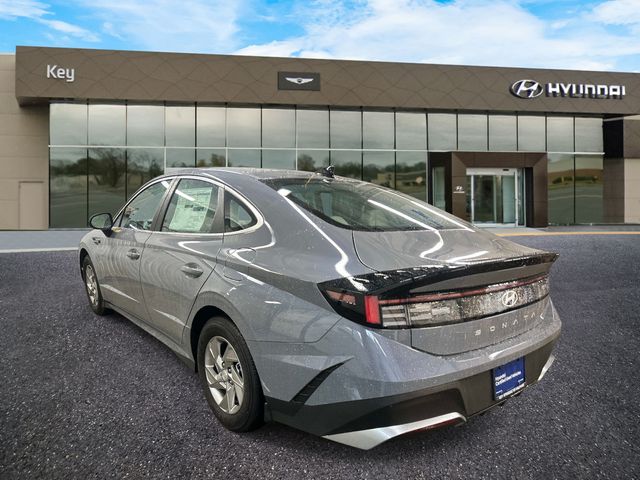 2025 Hyundai Sonata SE - Photo 8