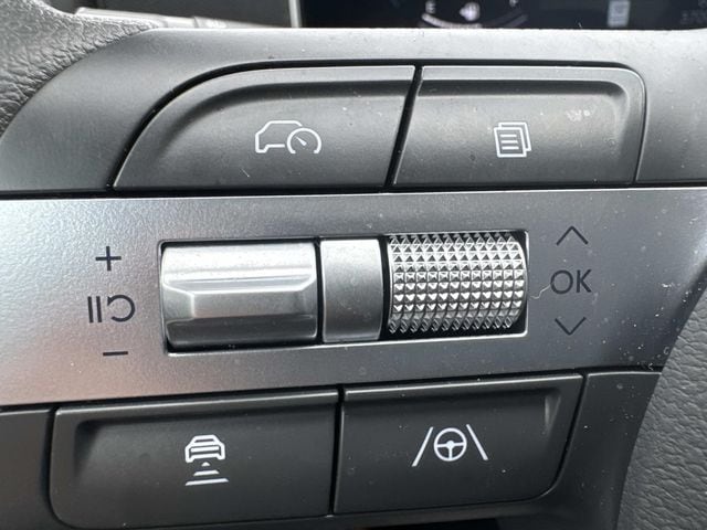 2025 Hyundai Sonata SE - Photo 14