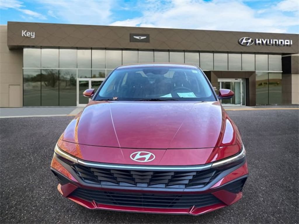 Used 2024 Hyundai Elantra Hybrid Blue Sedan