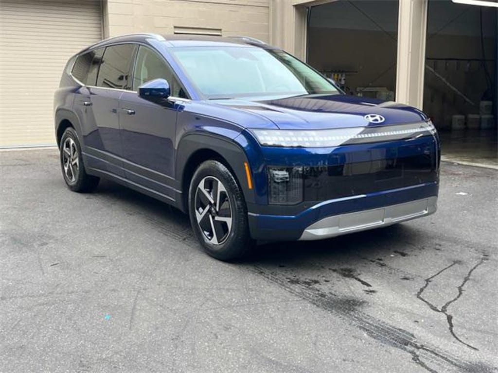 New 2026 Hyundai IONIQ 9 SE SUV