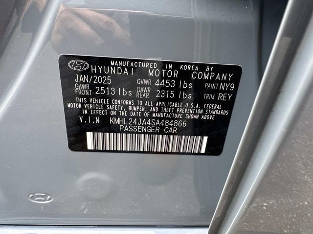 2025 Hyundai Sonata SE - Photo 25