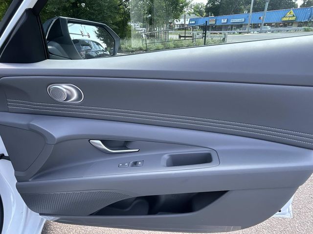 2026 Hyundai Elantra SEL Sport - Photo 26
