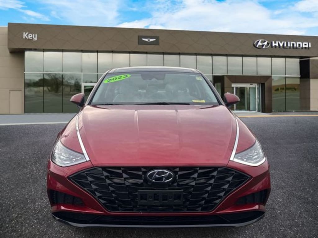 Used 2023 Hyundai Sonata SEL Sedan