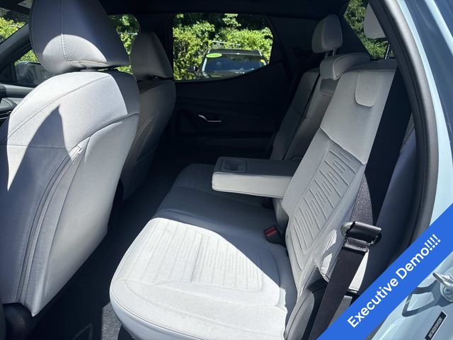 2025 Hyundai Santa Cruz SE - Photo 21