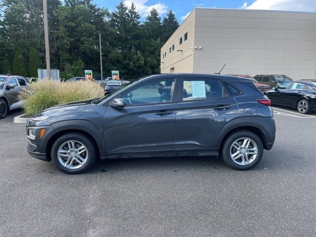 Used 2021 Hyundai Kona SE with VIN KM8K1CAA9MU661616 for sale in Milford, CT