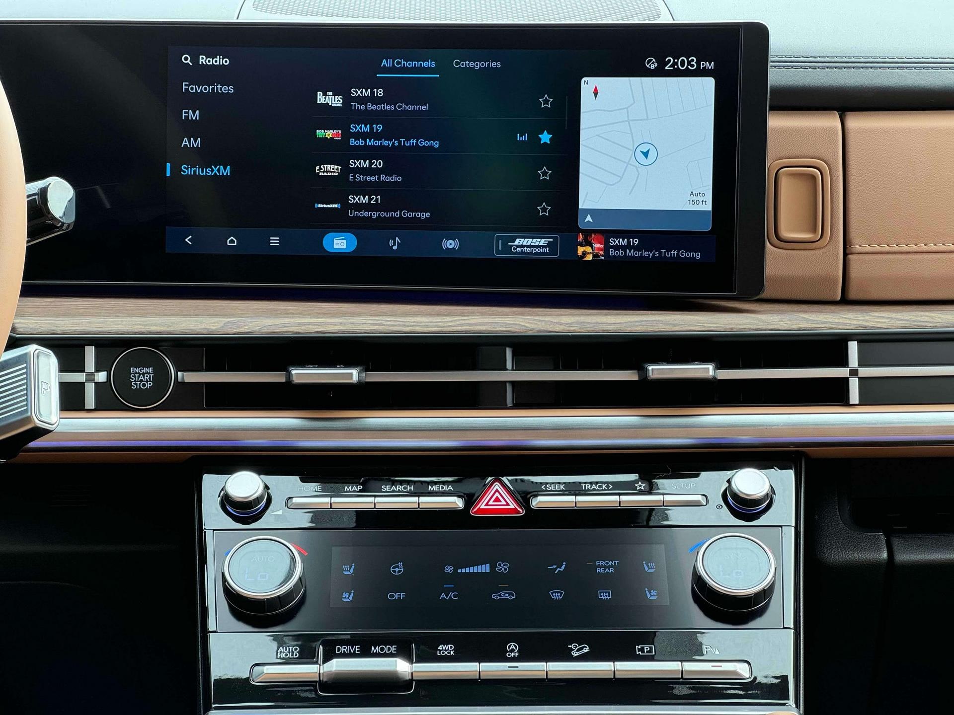 2025 Hyundai Santa Fe Limited - Photo 19