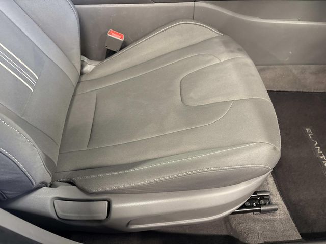 2025 Hyundai Elantra SEL - Photo 25
