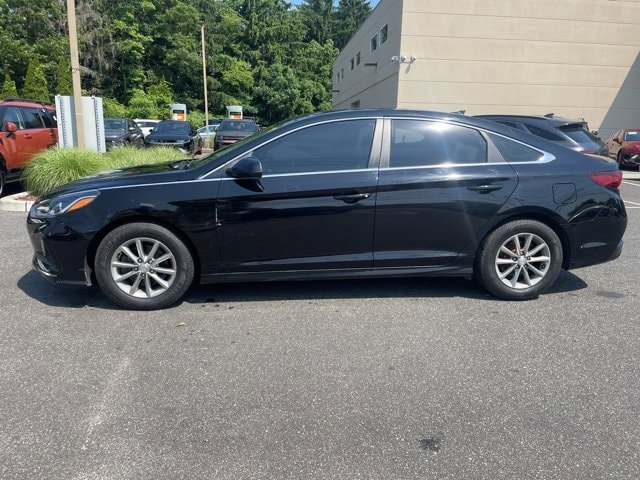 Used 2019 Hyundai Sonata SE with VIN 5NPE24AF9KH786929 for sale in Milford, CT