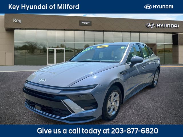 2025 Hyundai Sonata SE's photo