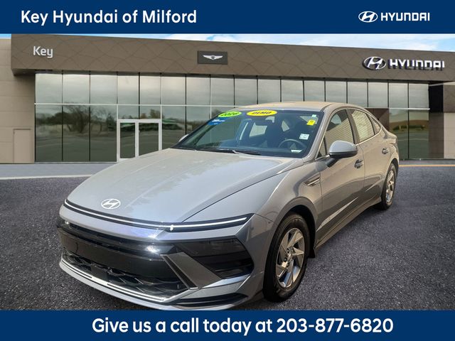 2026 Hyundai Sonata SE's photo